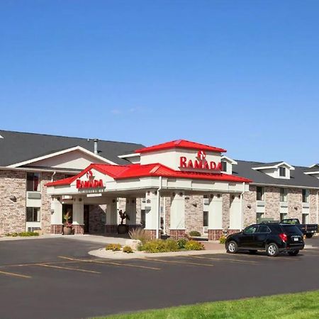 Hotel Ramada By Wyndham Wisconsin Dells I-90 Exterior foto