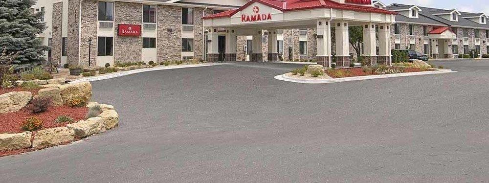 Hotel Ramada By Wyndham Wisconsin Dells I-90 Exterior foto