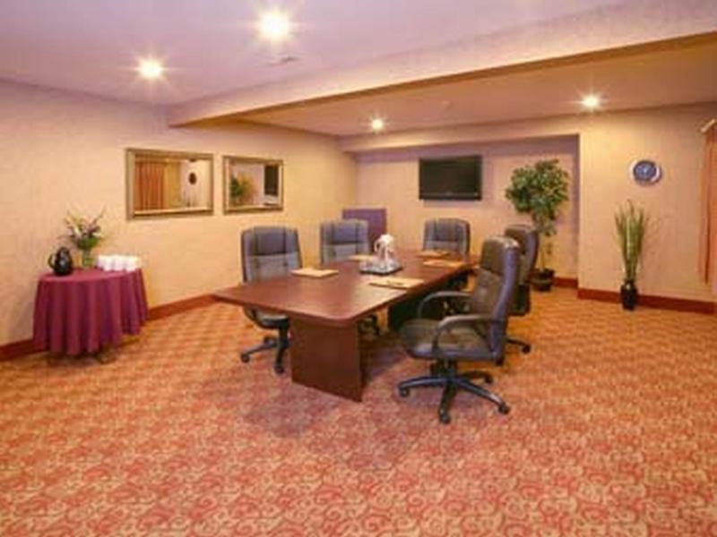 Hotel Ramada By Wyndham Wisconsin Dells I-90 Exterior foto