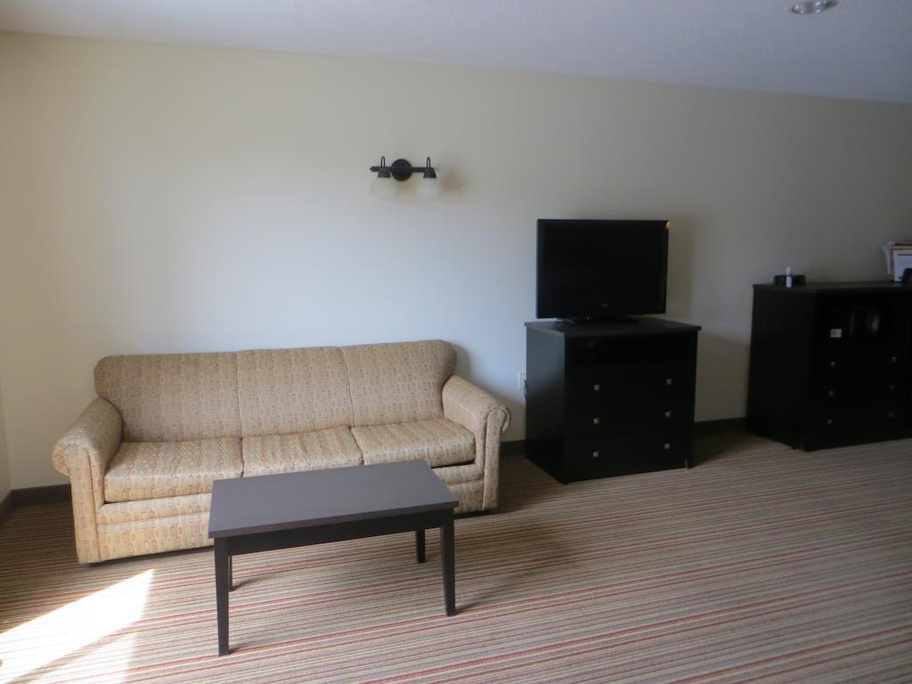 Hotel Ramada By Wyndham Wisconsin Dells I-90 Exterior foto