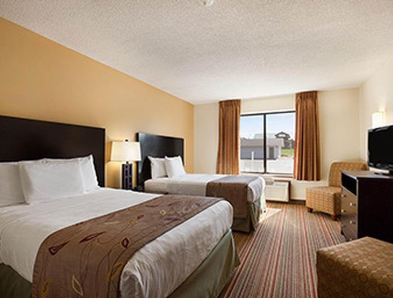 Hotel Ramada By Wyndham Wisconsin Dells I-90 Exterior foto